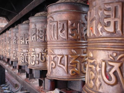 Nepal prayer wheel-1